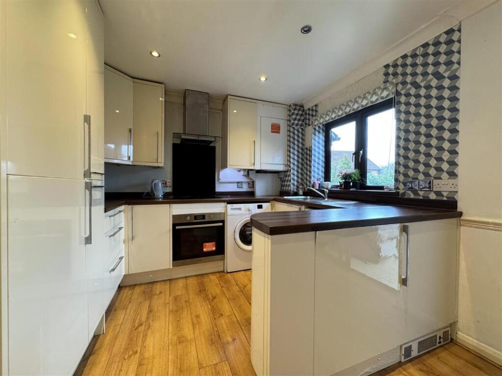 Clove, 3-4 Bed House With Garden, Free Parking, Sleeps 9 In Grays & Chafford Hundred Stifford Eksteriør billede