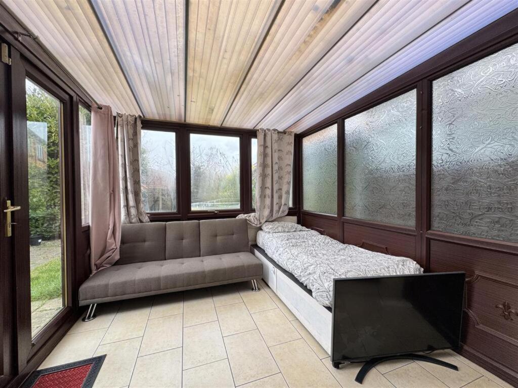 Clove, 3-4 Bed House With Garden, Free Parking, Sleeps 9 In Grays & Chafford Hundred Stifford Eksteriør billede
