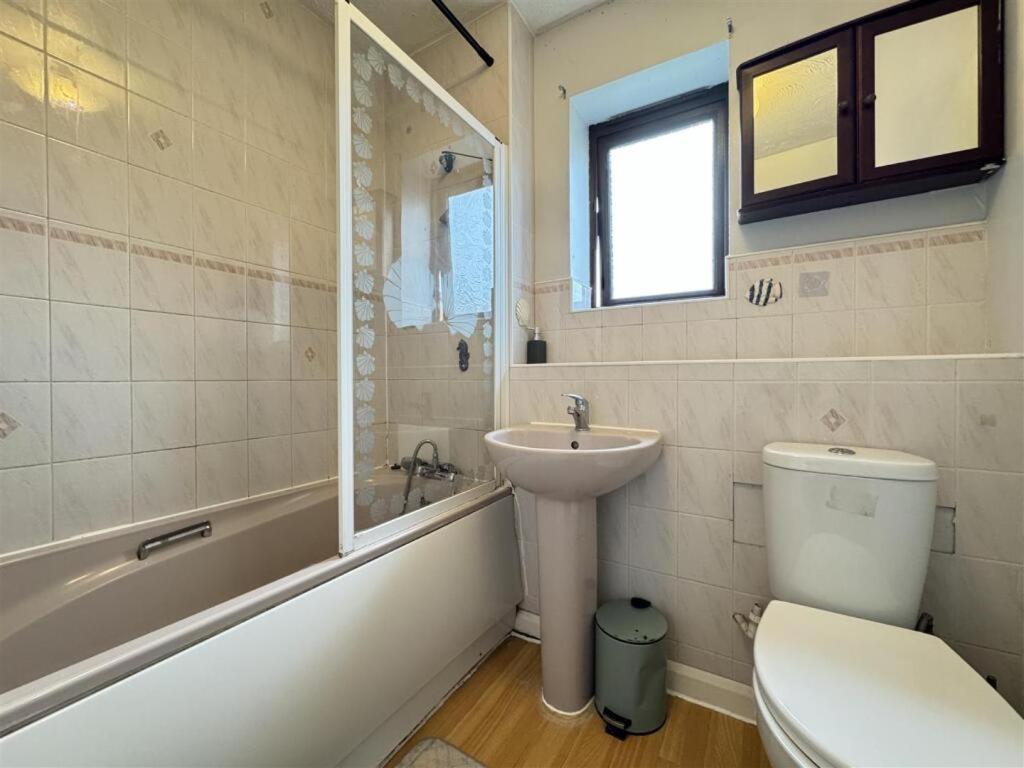 Clove, 3-4 Bed House With Garden, Free Parking, Sleeps 9 In Grays & Chafford Hundred Stifford Eksteriør billede